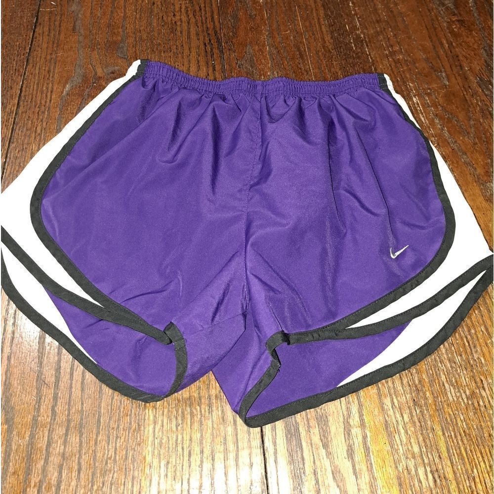 Medium Nike Dri Fit Purple White Lined Athletic Workout Casual Running Shorts